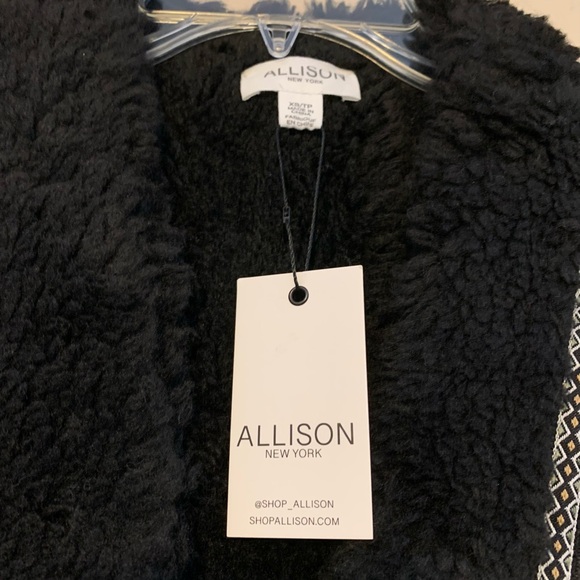 Allison New York quilted black faux fur cropped vest   Size XSTP - Picture 3 of 10